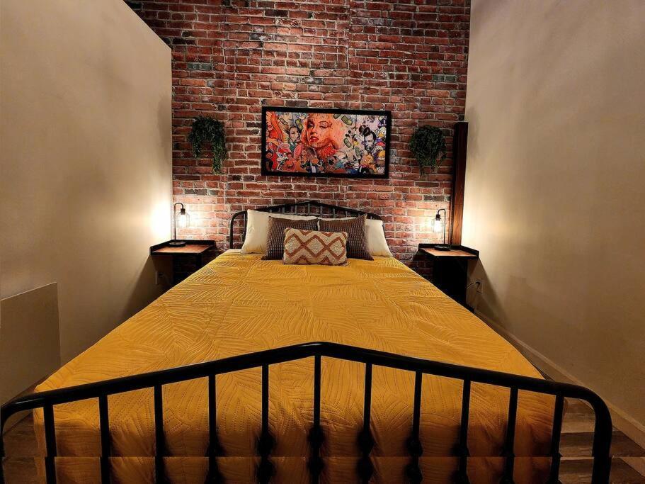Loft Style Industriel-Centre-Ville+Parking Gratuit ケベックシティ 部屋 写真
