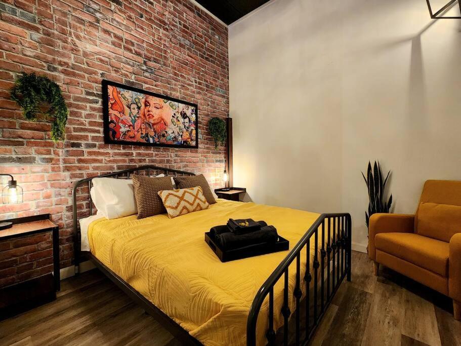 Loft Style Industriel-Centre-Ville+Parking Gratuit ケベックシティ 部屋 写真