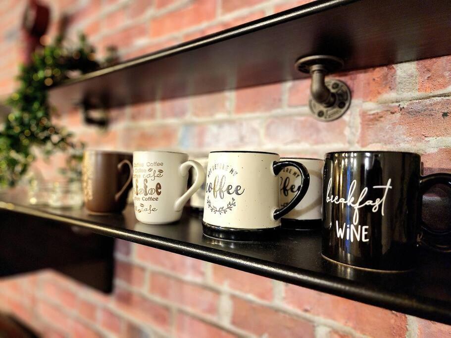 Loft Style Industriel-Centre-Ville+Parking Gratuit ケベックシティ 部屋 写真